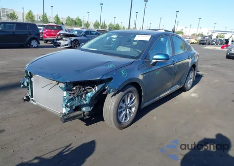 2025 Toyota Camry Le из США, поврежденный, VIN 4T1DAACK0SU038983
